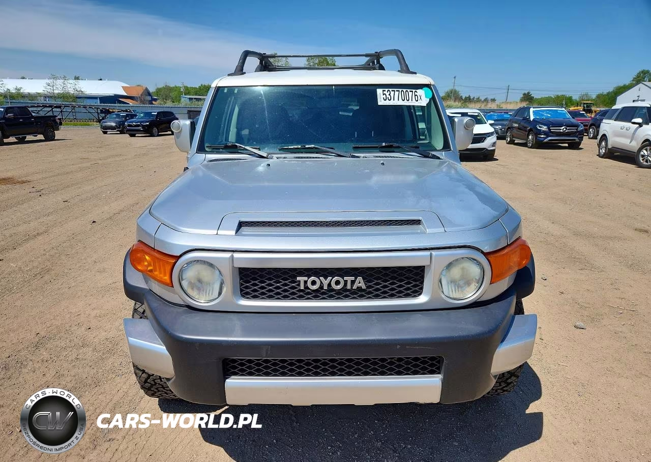 2007 Toyota Fj Cruiser Base VIN:JTEBU11F870038832 - 5