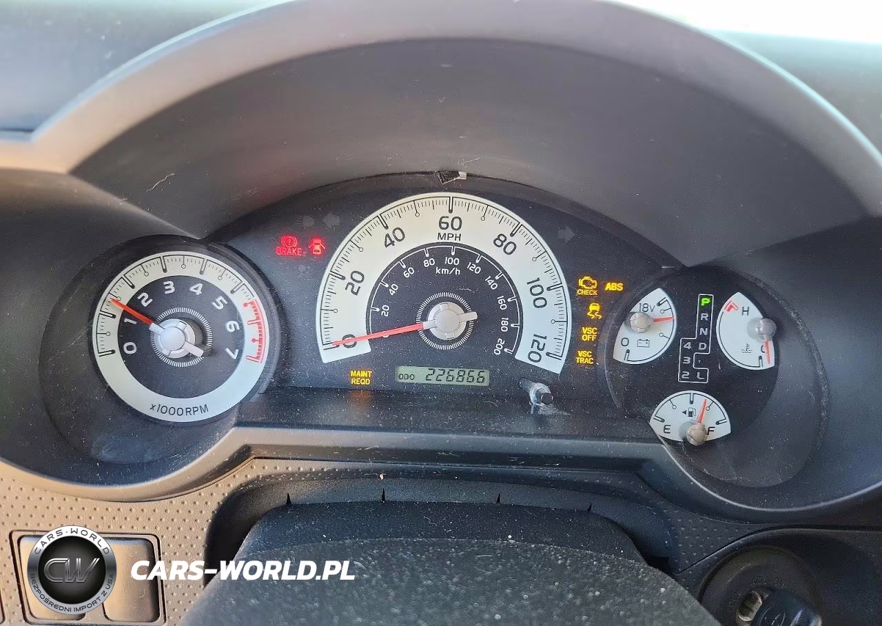 2007 Toyota Fj Cruiser Base VIN:JTEBU11F870038832 - 9