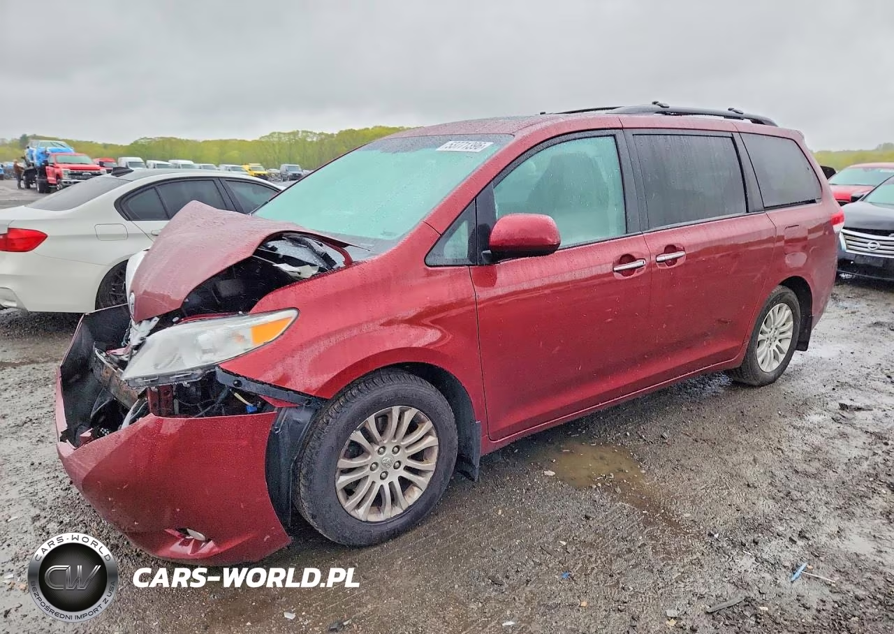 2012 Toyota Sienna Xle 8-Passenger
