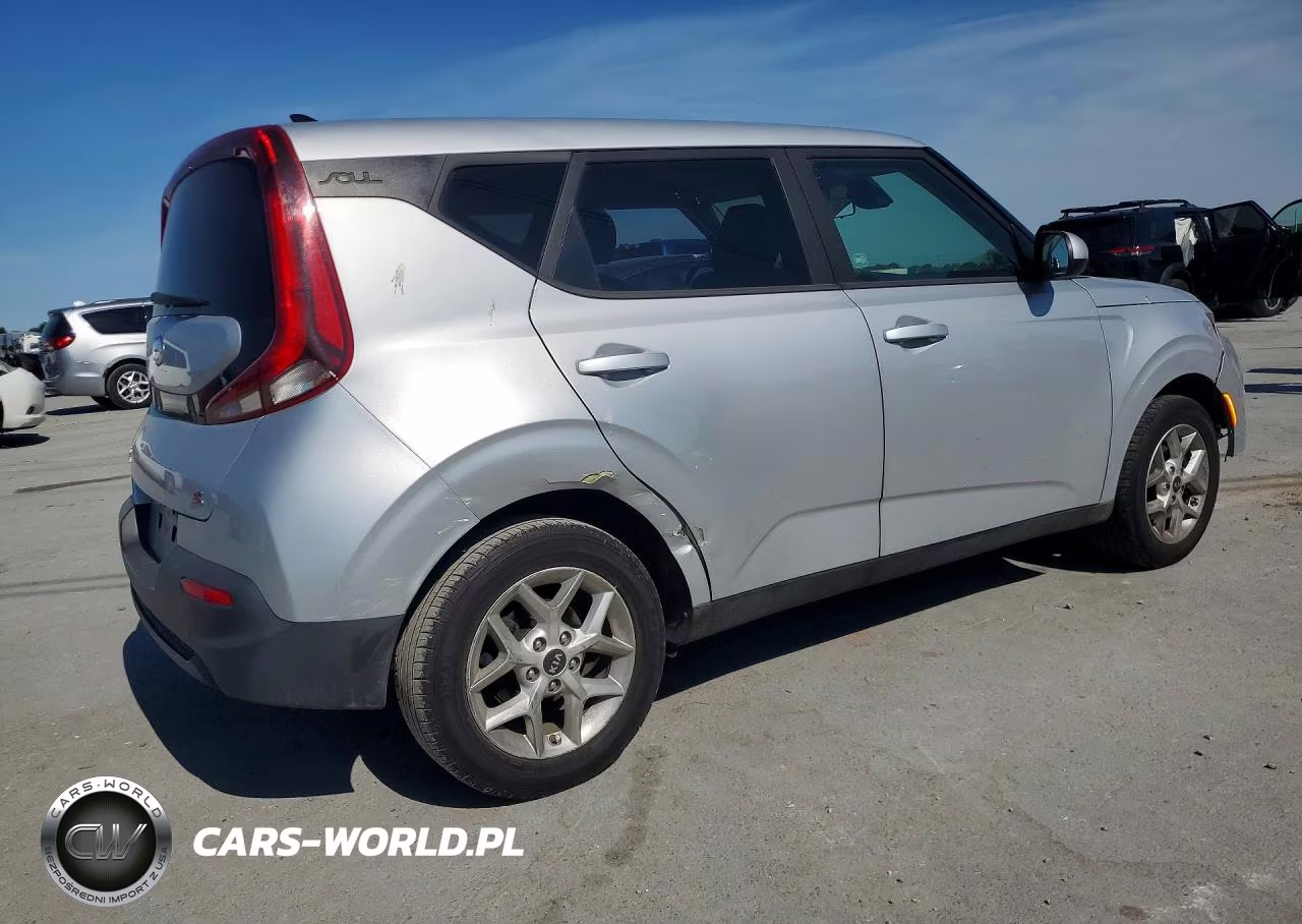 2020 Kia Soul S VIN:KNDJ23AU6L7019892 - 3