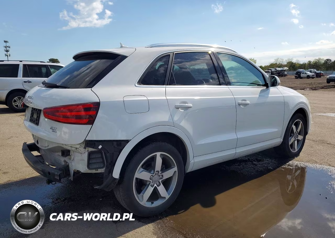 2015 Audi Q3 Premium Plus VIN:WA1EFCFS4FR012407 - 3