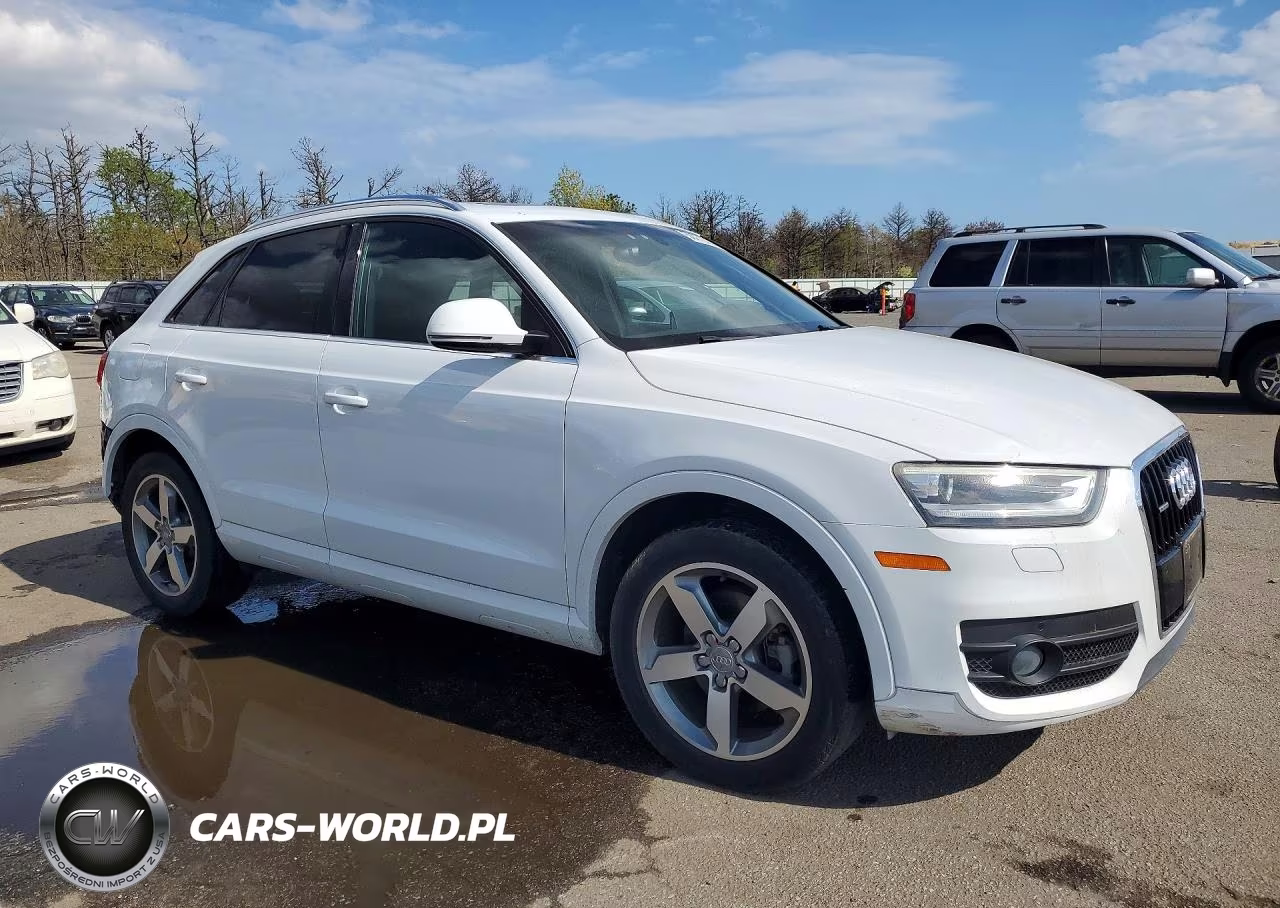 2015 Audi Q3 Premium Plus VIN:WA1EFCFS4FR012407 - 4