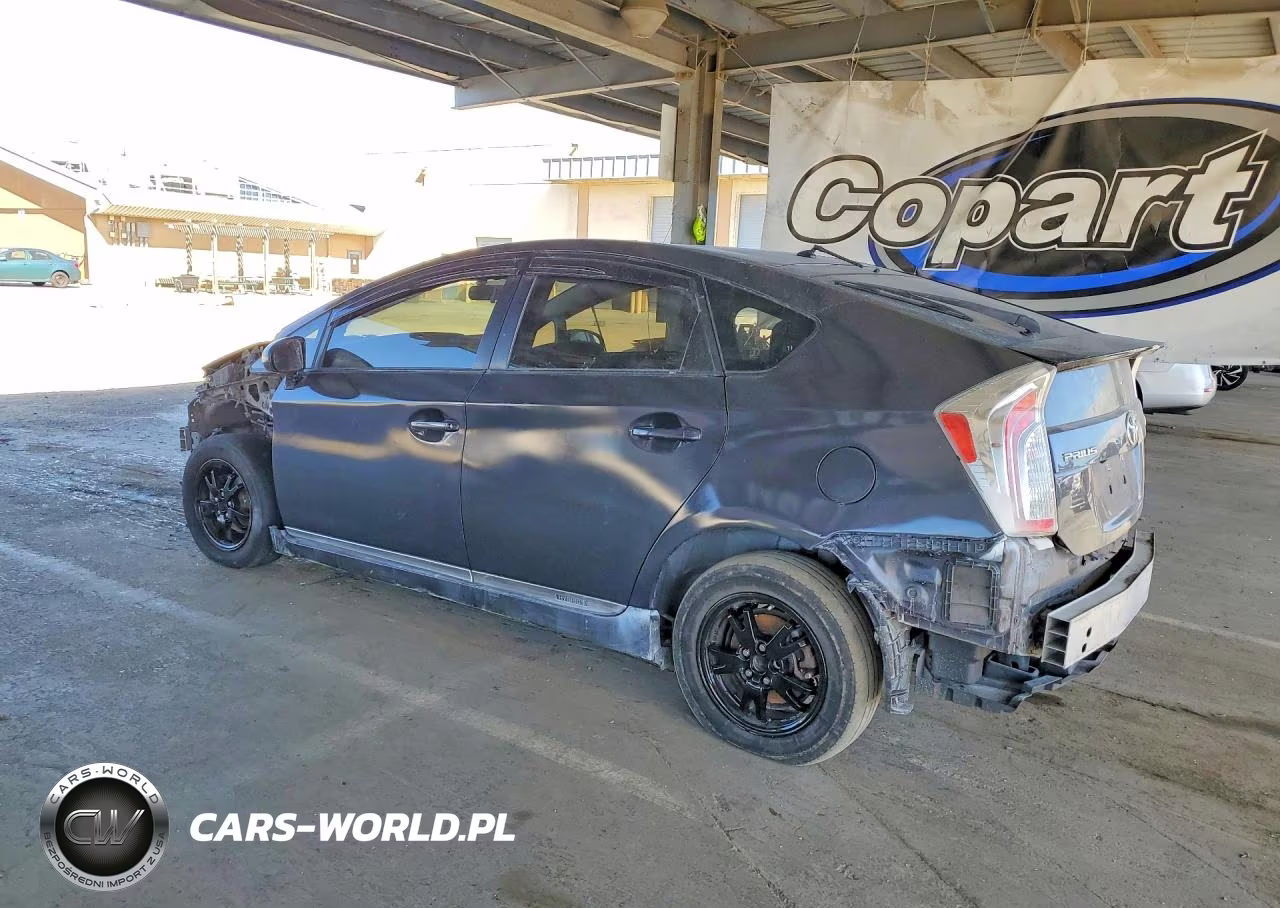 2015 Toyota Prius Two VIN:JTDKN3DU1F2001003 - 2