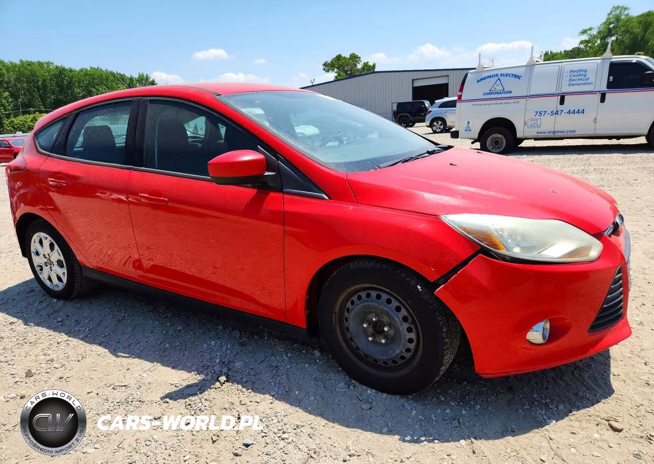 2012 Ford Focus Se VIN:1FAHP3K29CL433954 - 4