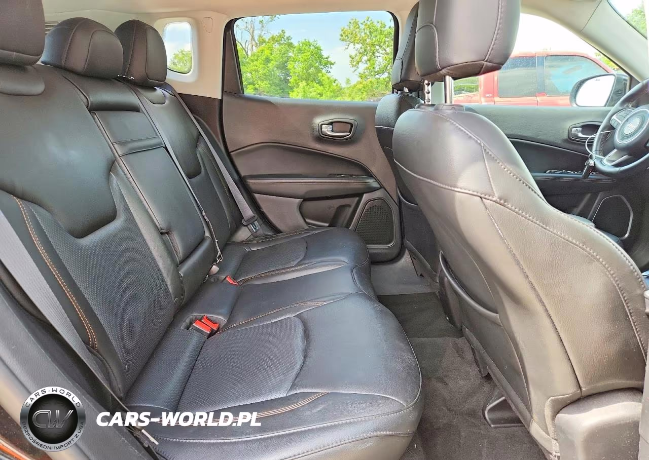 2018 Jeep Compass Limited VIN:3C4NJDCB5JT329112 - 11