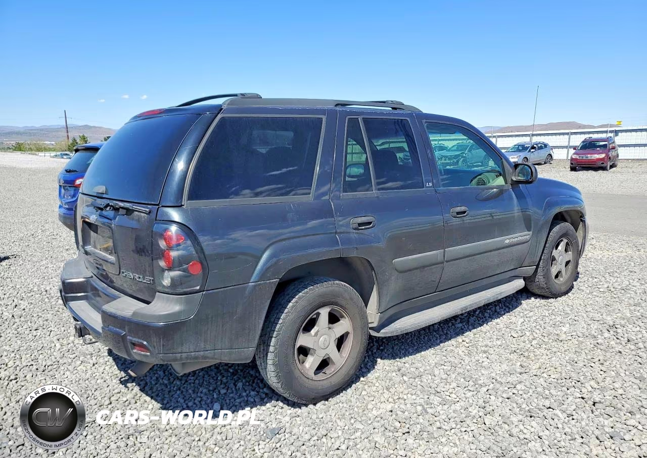 2004 Chevrolet Trailblazer Ls VIN:1GNDT13SX42366965 - 3