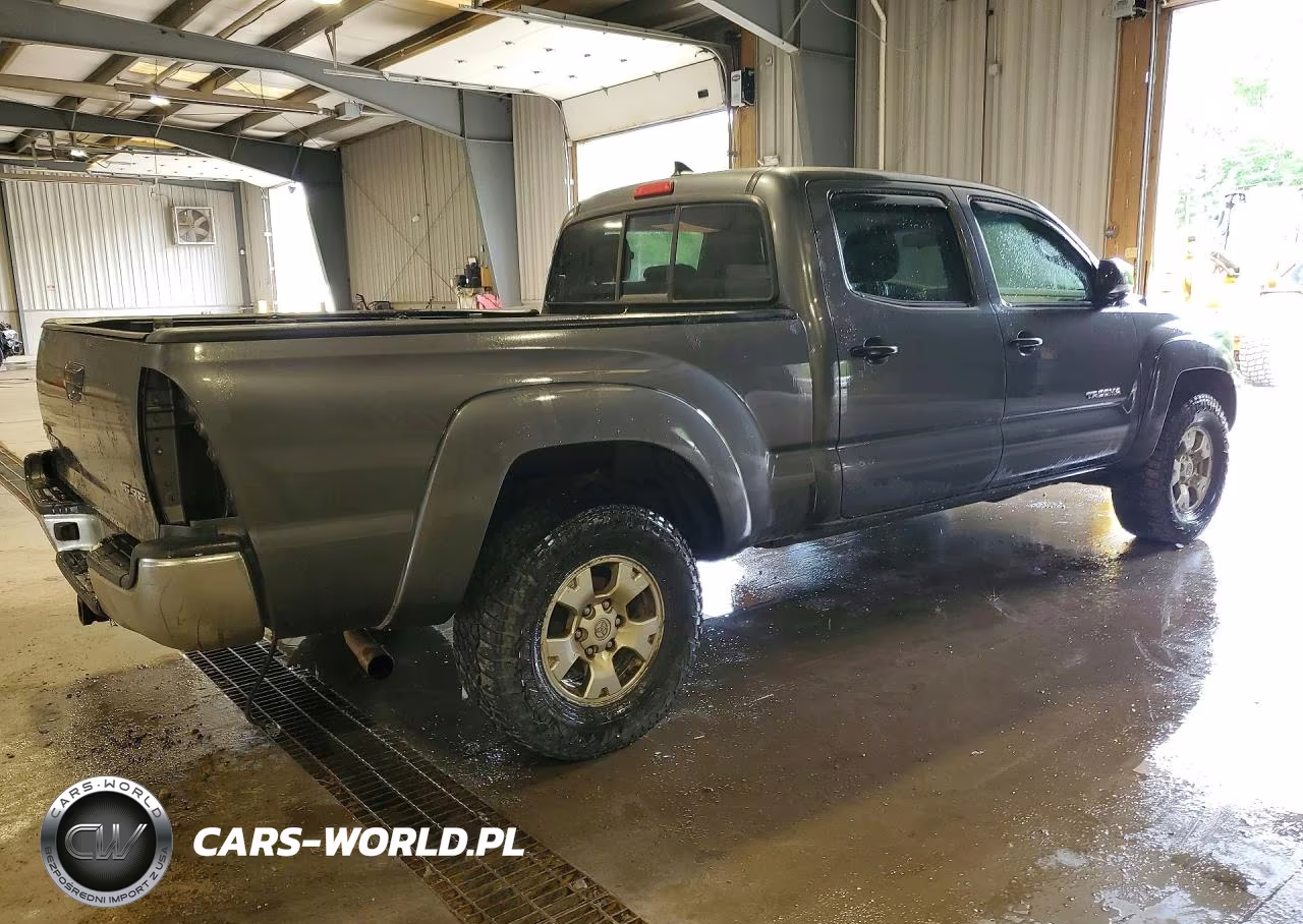 2015 Toyota Tacoma Double Cab Long Bed VIN:3TMMU4FN1FM084383 - 3