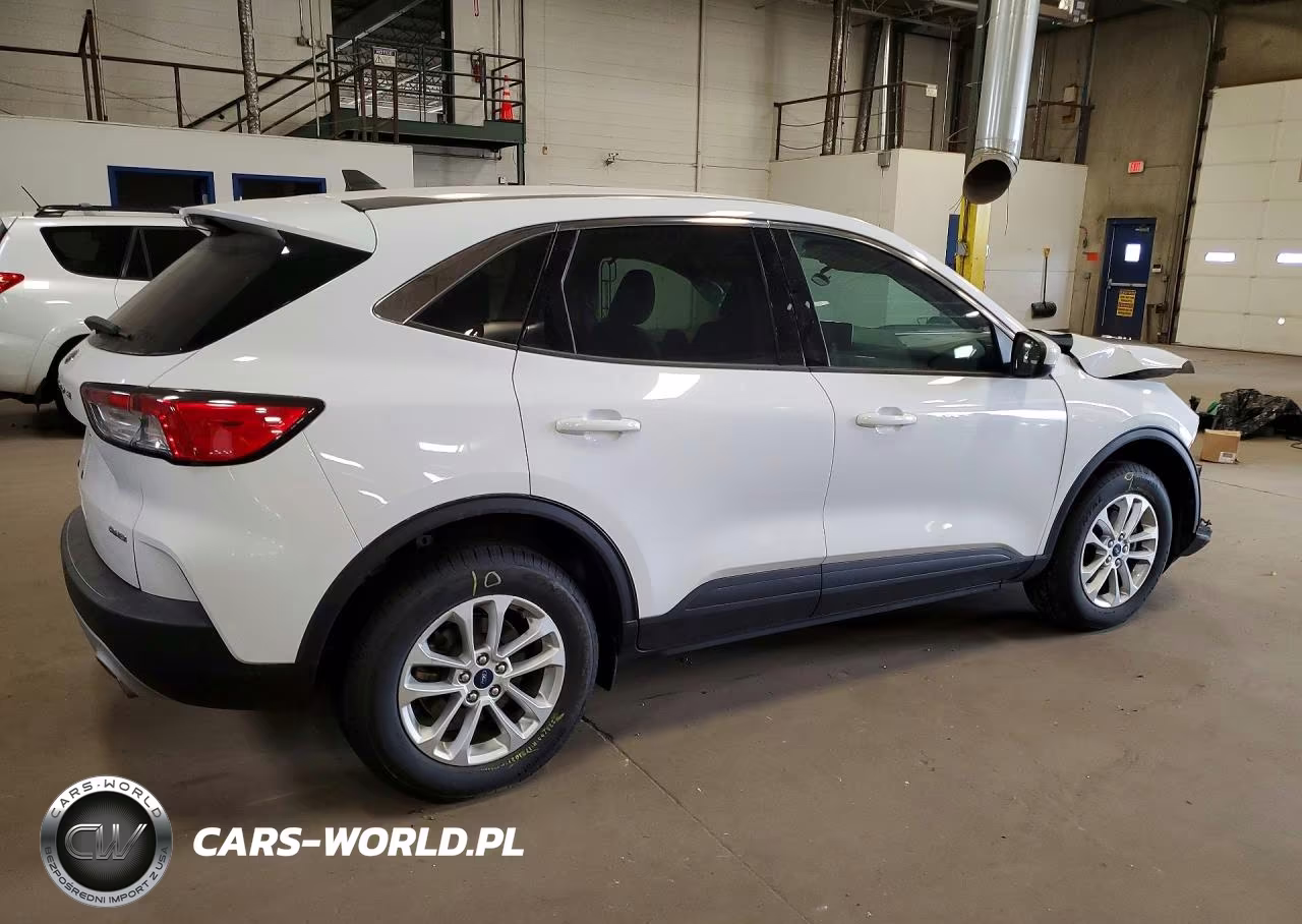2020 Ford Escape Se VIN:1FMCU9G66LUC67636 - 3
