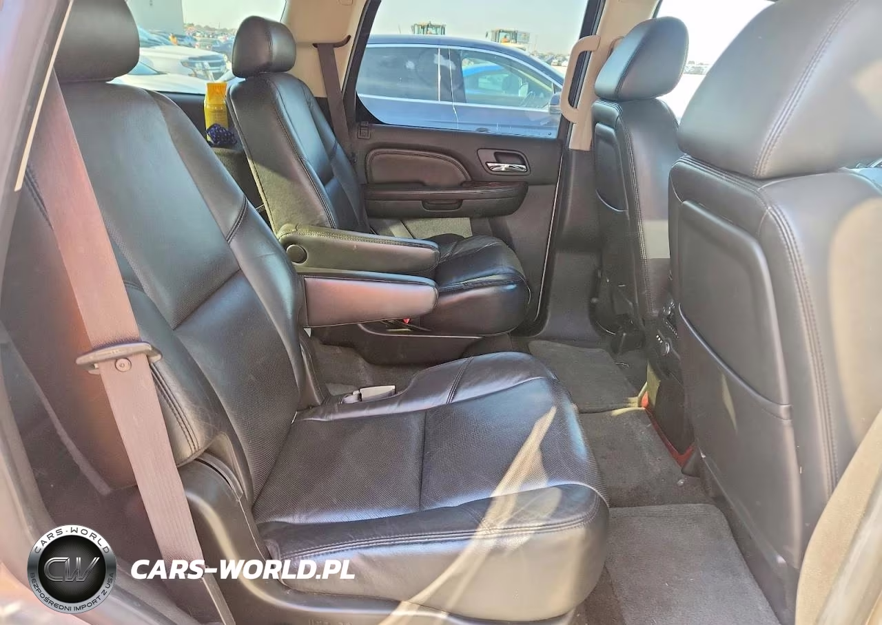 2009 Cadillac Escalade Luxury VIN:1GYFK23299R285085 - 10
