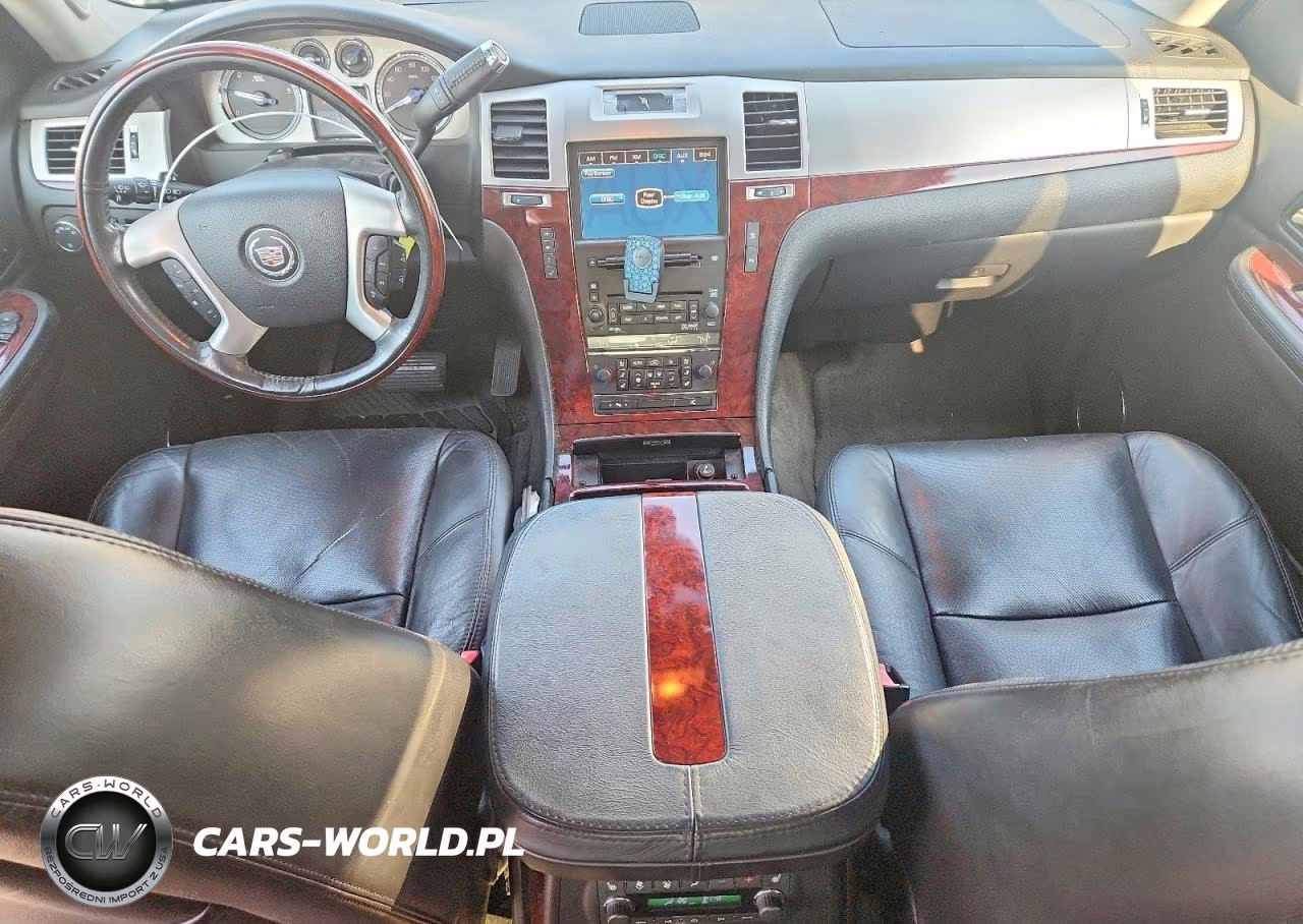 2009 Cadillac Escalade Luxury VIN:1GYFK23299R285085 - 8