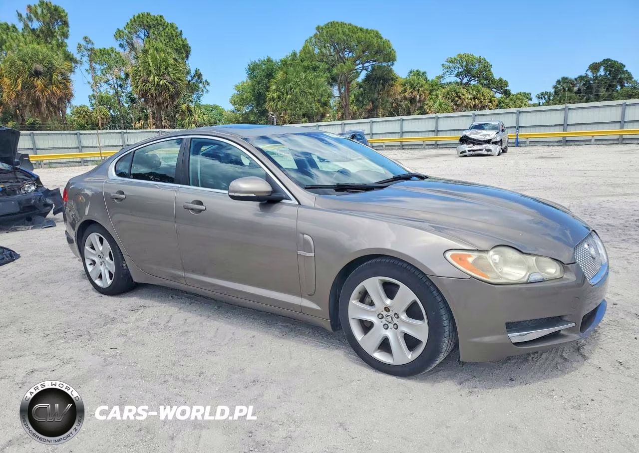 2011 Jaguar Xf VIN:SAJWA0FB0BLR94586 - 4