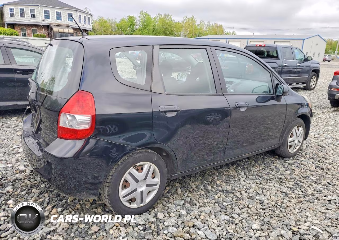 2008 Honda Fit VIN:JHMGD37428S005082 - 3