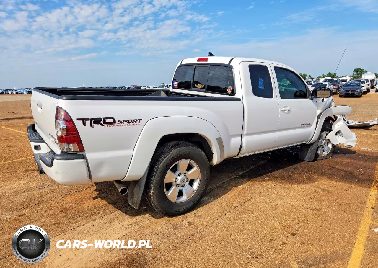 2015 Toyota Tacoma Prerunner Access Cab VIN:5TFTU4GN5FX077926 - 3