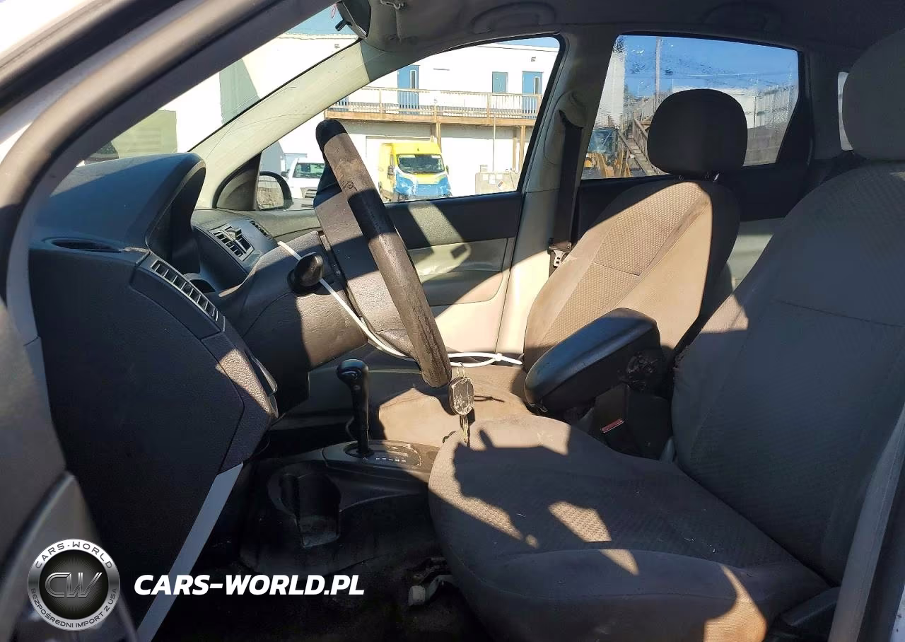 2007 Ford Focus Zx5 VIN:1FAFP37N07W313796 - 7