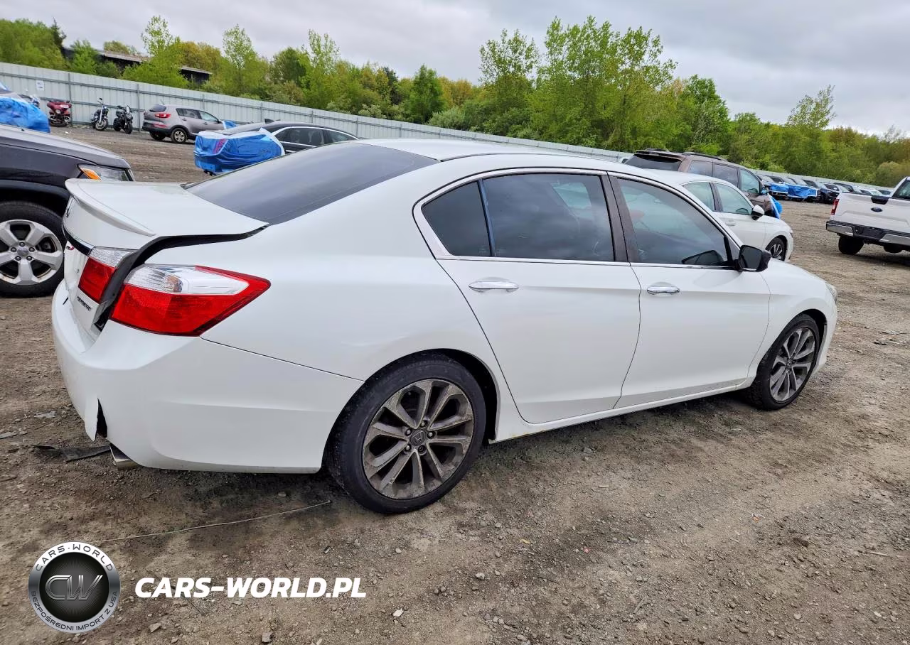 2014 Honda Accord Sport VIN:1HGCR2F55EA158323 - 3