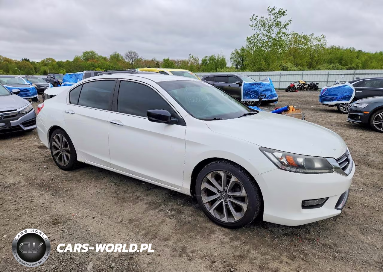 2014 Honda Accord Sport VIN:1HGCR2F55EA158323 - 4