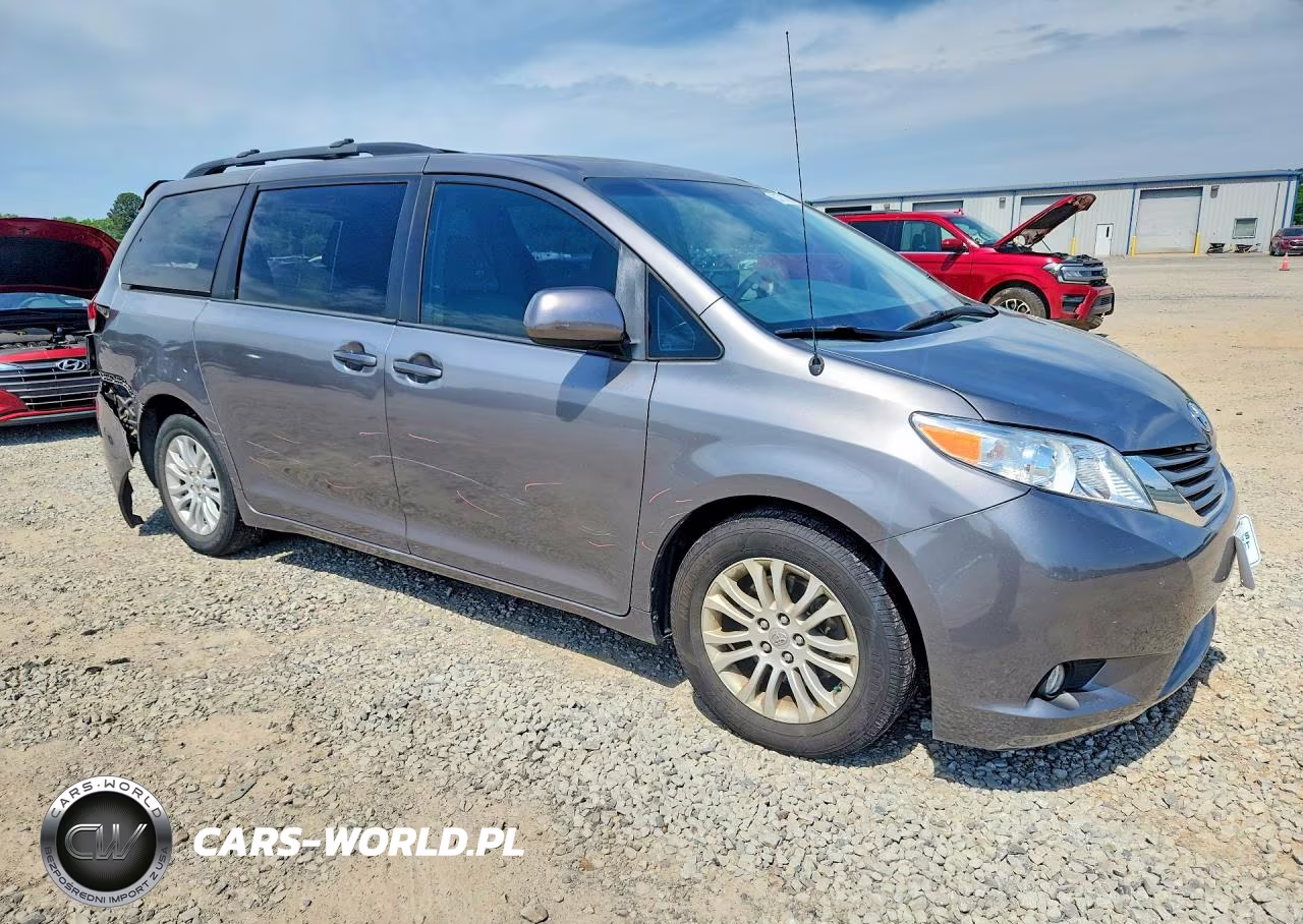 2014 Toyota Sienna Xle 8-Passenger VIN:5TDYK3DC6ES425973 - 4