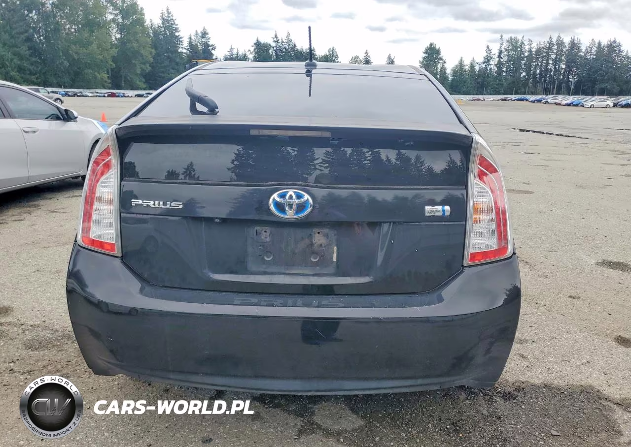 2012 Toyota Prius Three VIN:JTDKN3DU8C5469322 - 6
