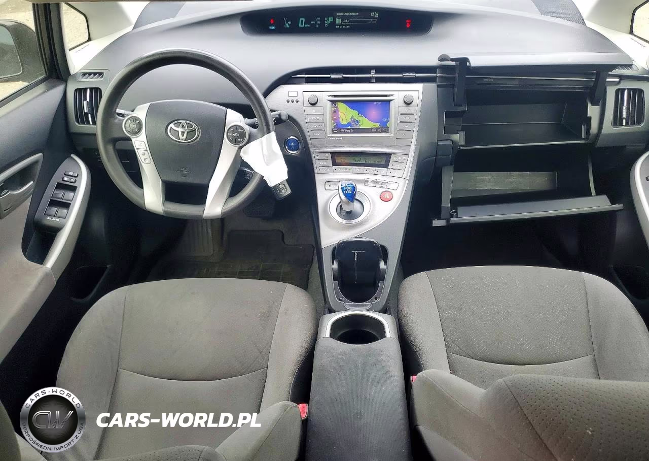 2012 Toyota Prius Three VIN:JTDKN3DU8C5469322 - 8