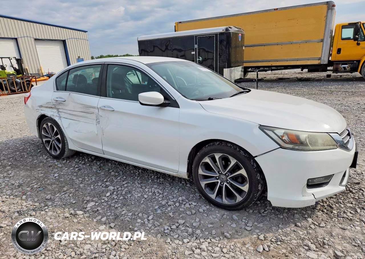2015 Honda Accord Sport VIN:1HGCR2F59FA065158 - 4