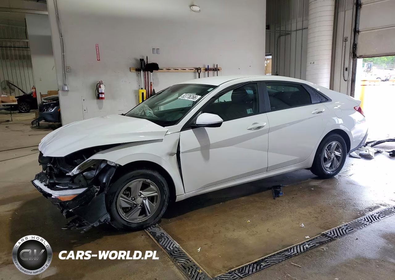 2024 Hyundai Elantra Se – zdjęcie 1 z 13