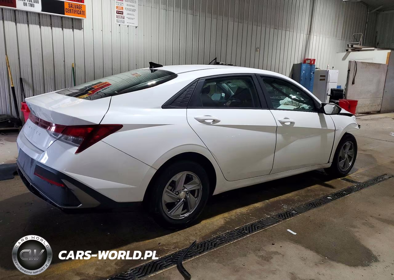 2024 Hyundai Elantra Se VIN:KMHLL4DG8RU654877 - 3
