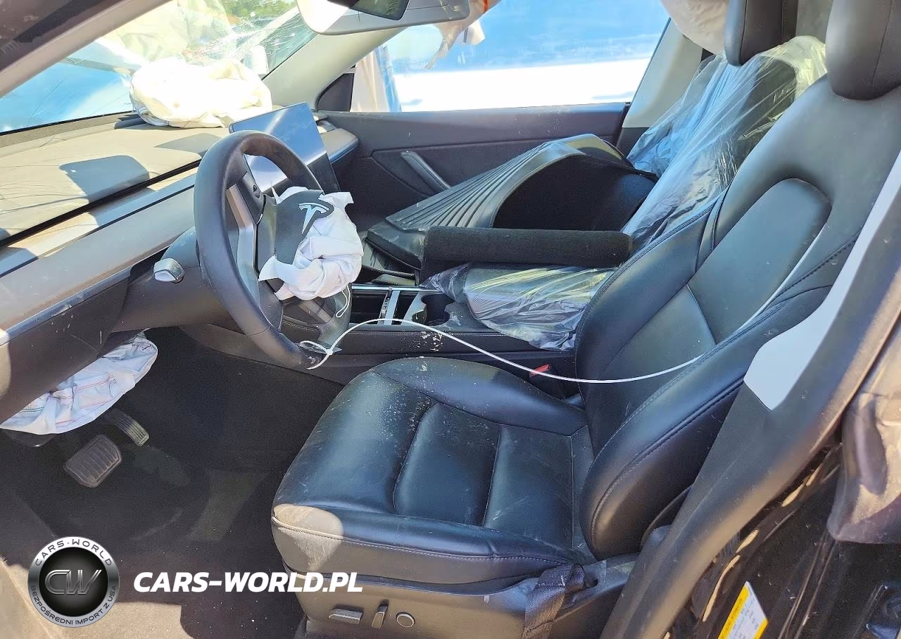 2022 Tesla Model Y VIN:7SAYGDEEXNF320786 - 7