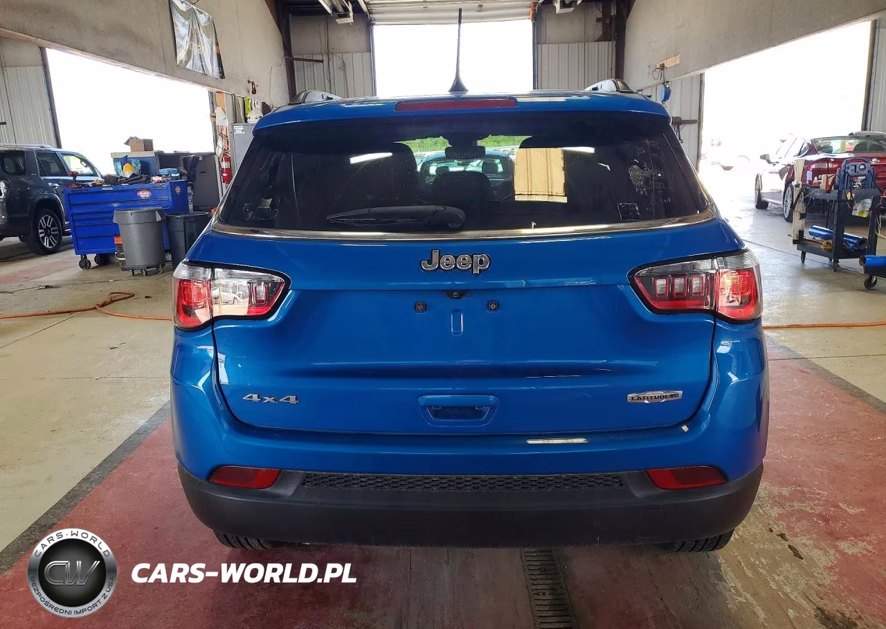 2024 Jeep Compass Latitude Lux VIN:3C4NJDFN2RT139494 - 6