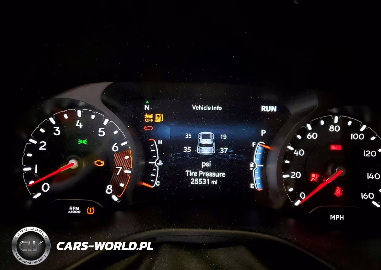 2024 Jeep Compass Latitude Lux VIN:3C4NJDFN2RT139494 - 9