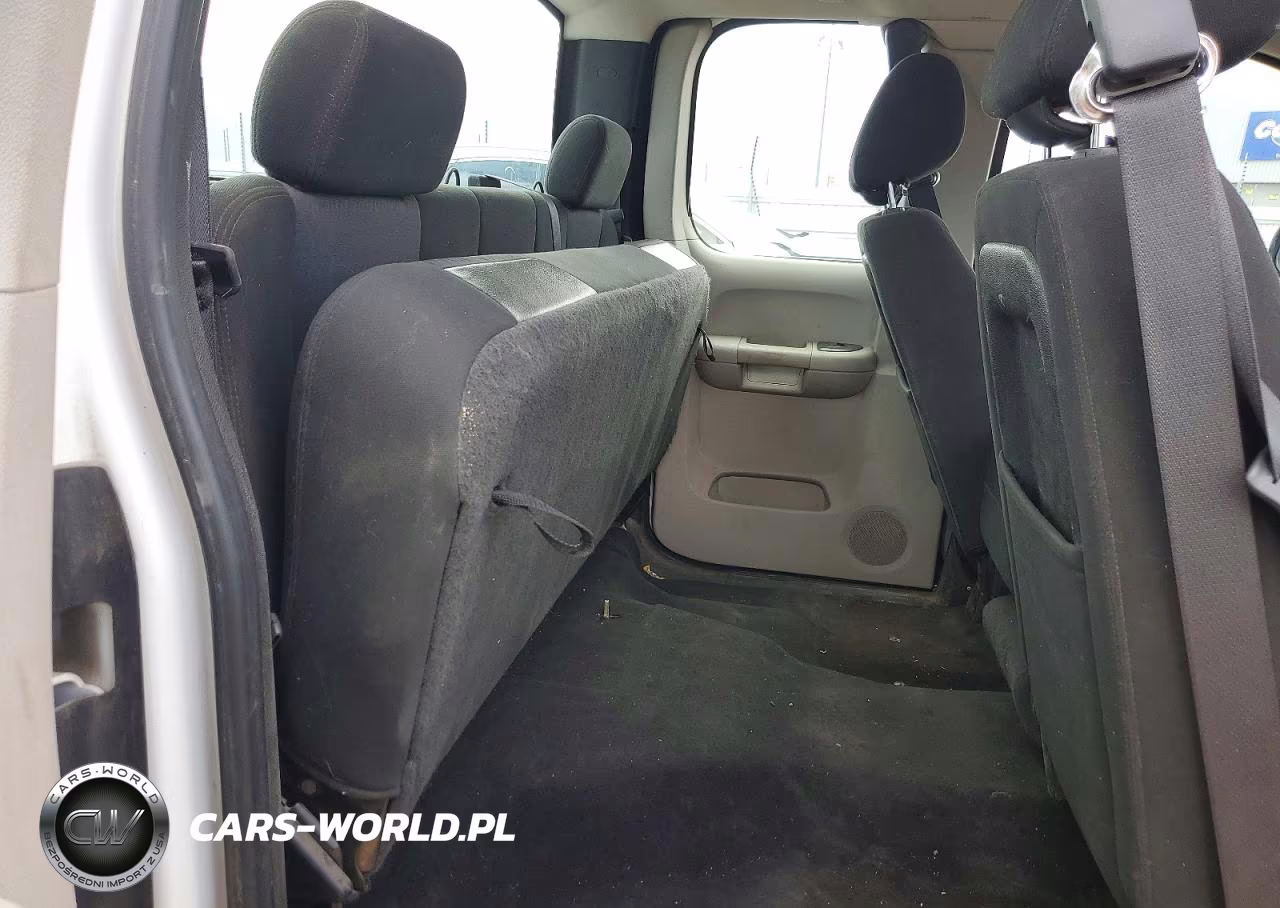 2010 Chevrolet Silverado K1500 VIN:1GCSKPE36AZ294905 - 10