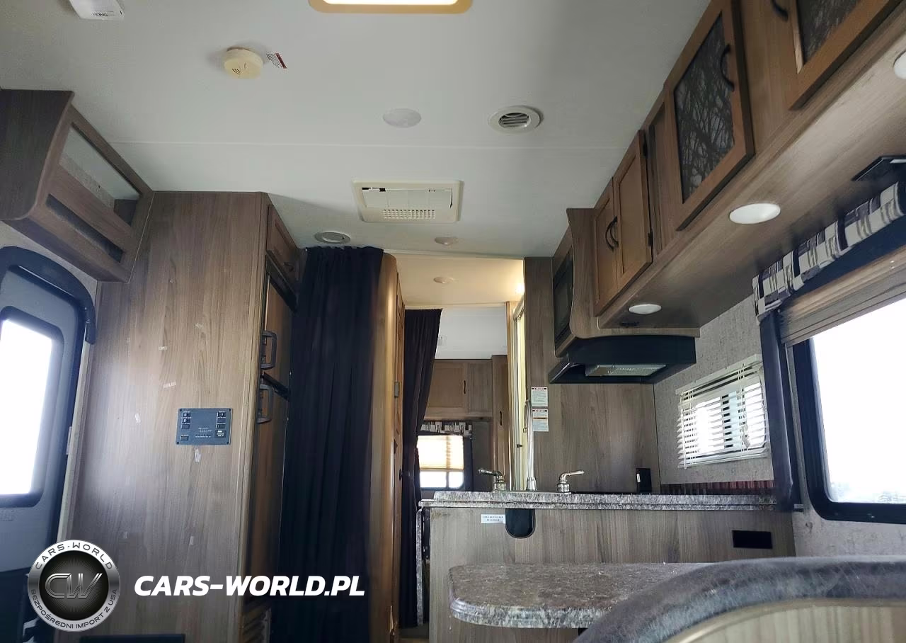 2017 Forest River Coachmen Camper VIN:1GB6GUCG7H1188998 - 9