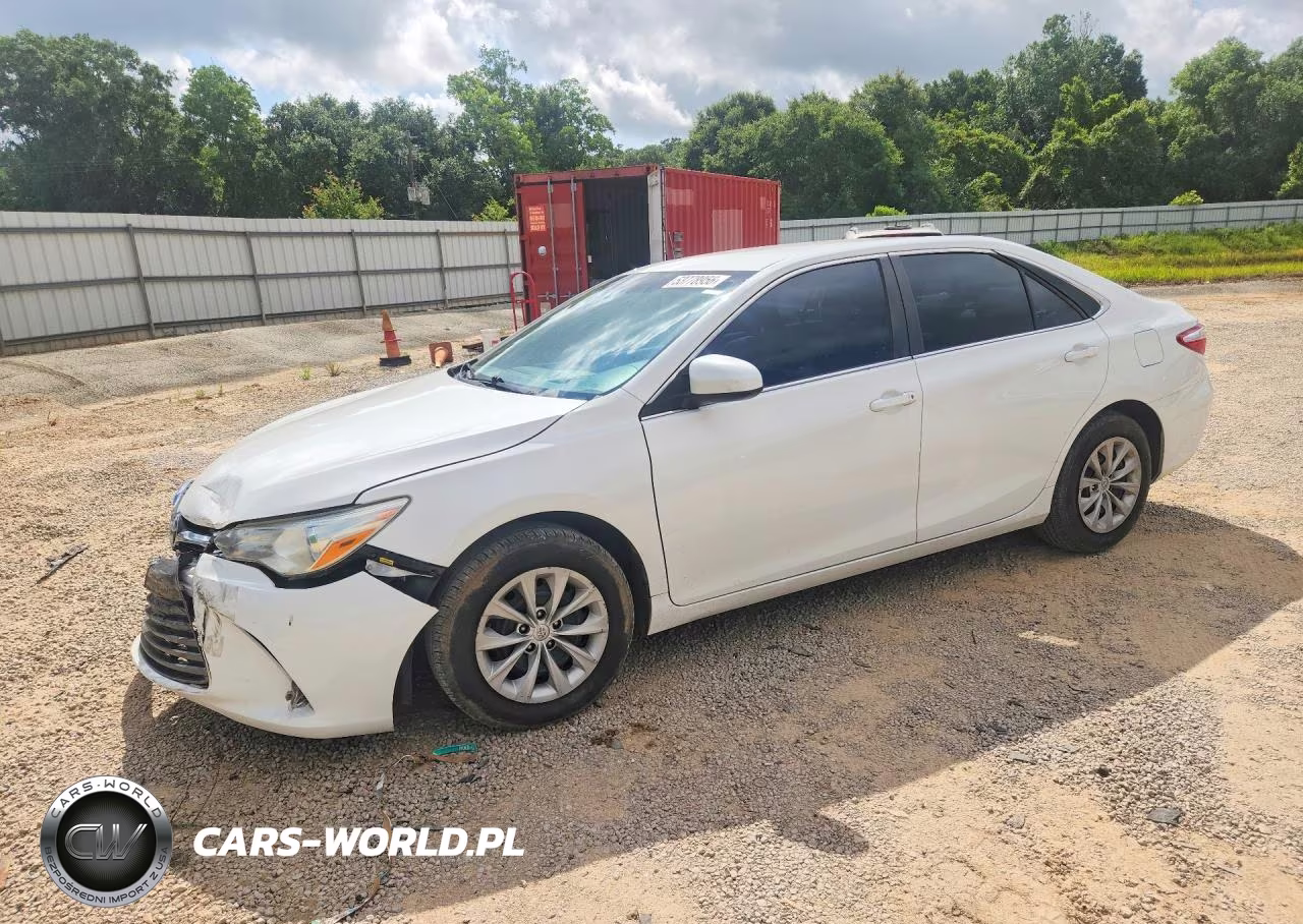 2015 Toyota Camry Le