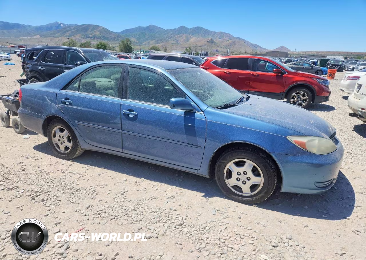2003 Toyota Camry Le V6 VIN:4T1BF32K33U565200 - 4