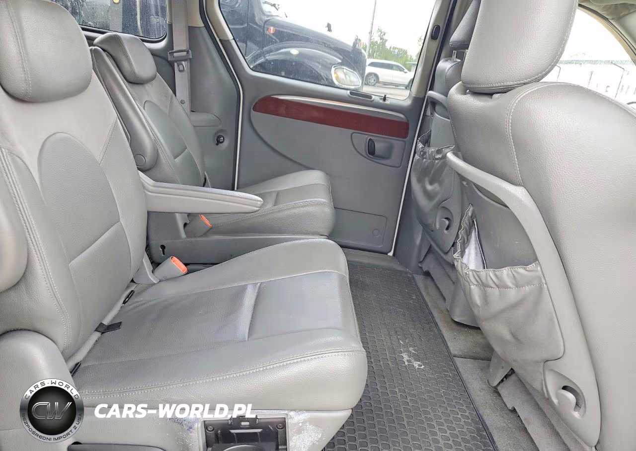 2006 Chrysler Town & Country Limited VIN:2A4GP64L46R724901 - 11