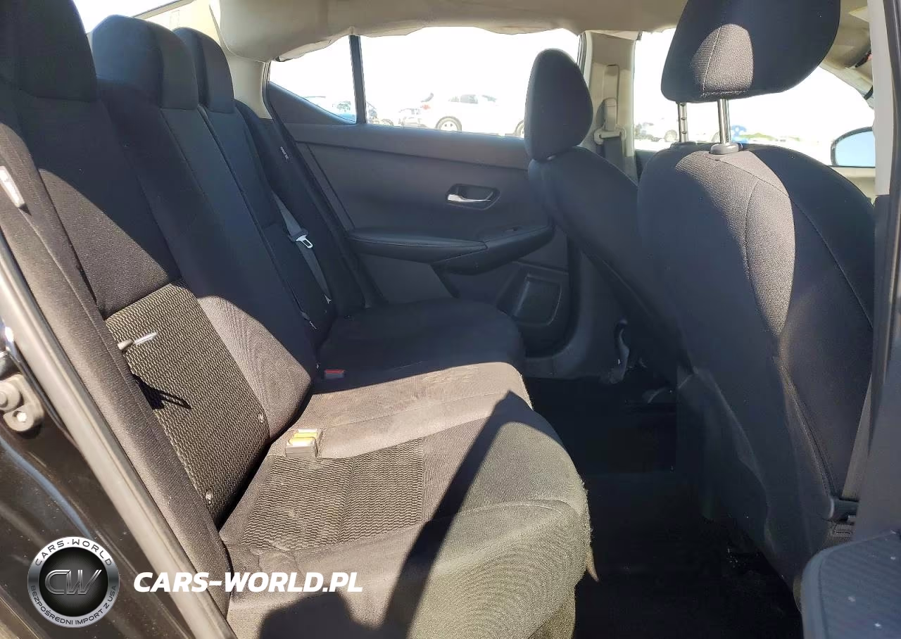 2023 Nissan Sentra S VIN:3N1AB8BV9PY237577 - 10