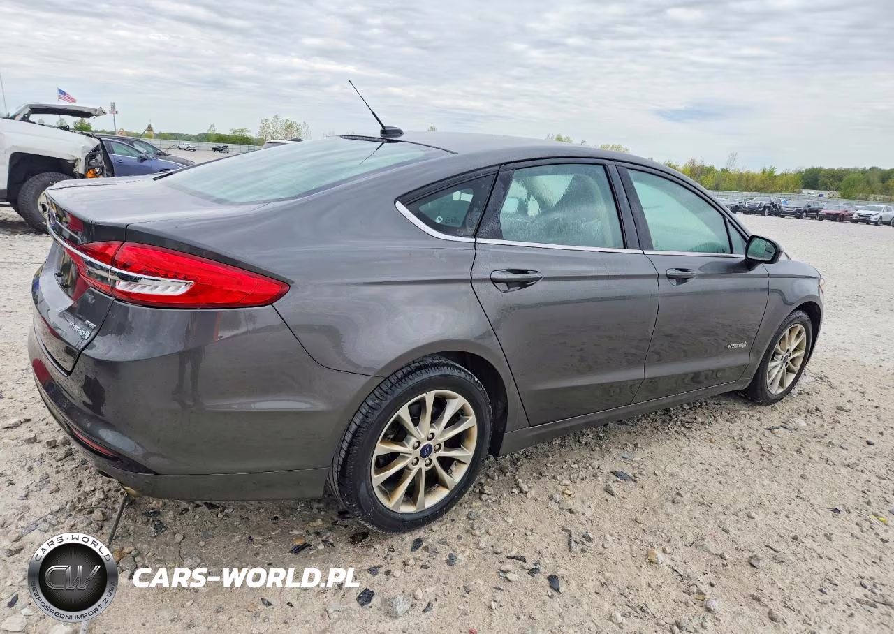 2017 Ford Fusion Se Hybrid VIN:3FA6P0LU8HR287979 - 3