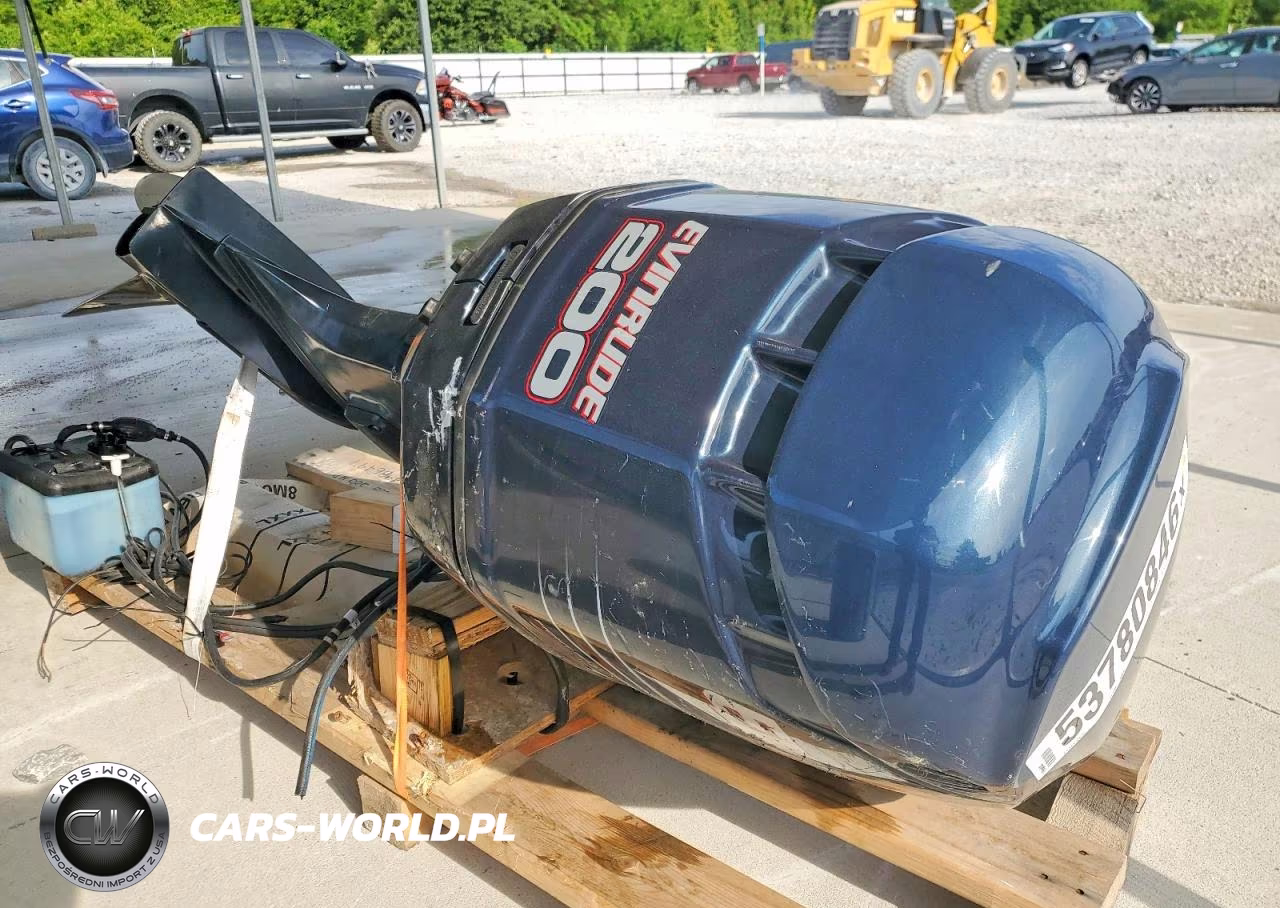 2002 Evinrude Boat