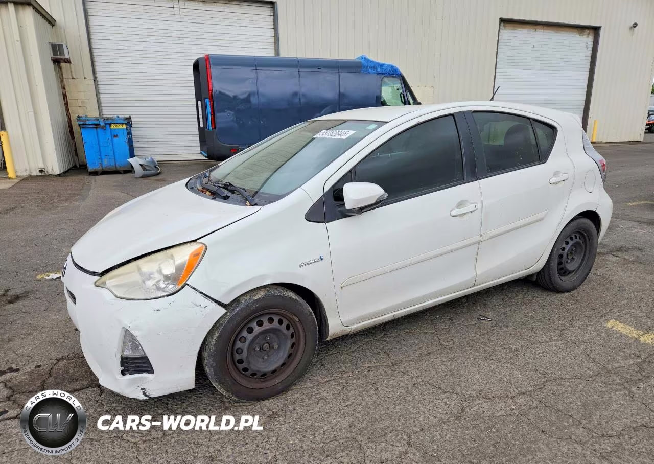 2013 Toyota Prius C Two