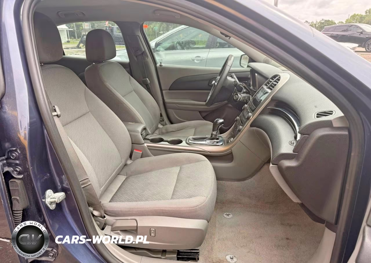 2013 Chevrolet Malibu Ls VIN:1G11B5SA2DF244777 - 5