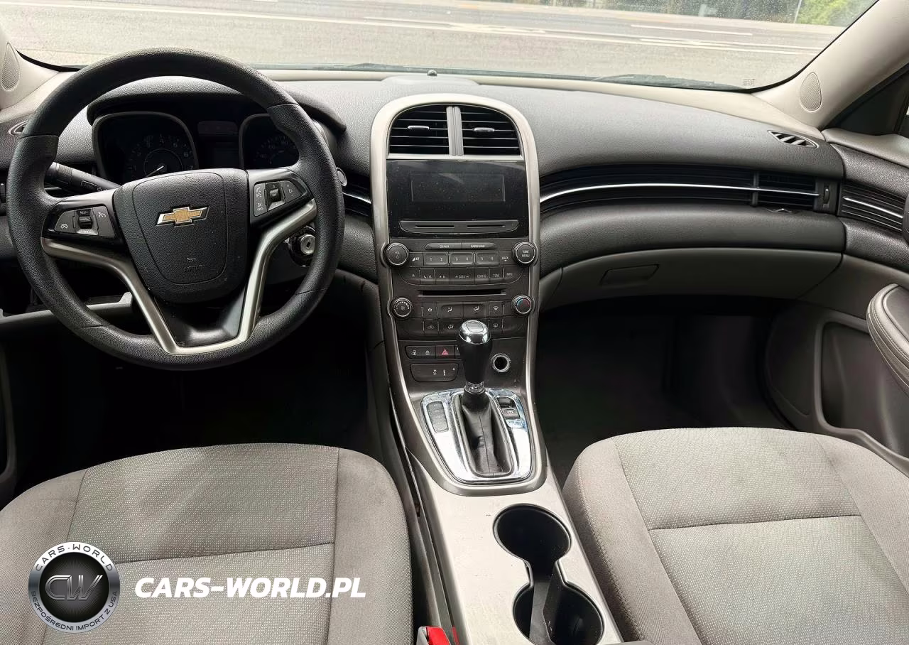 2013 Chevrolet Malibu Ls VIN:1G11B5SA2DF244777 - 9
