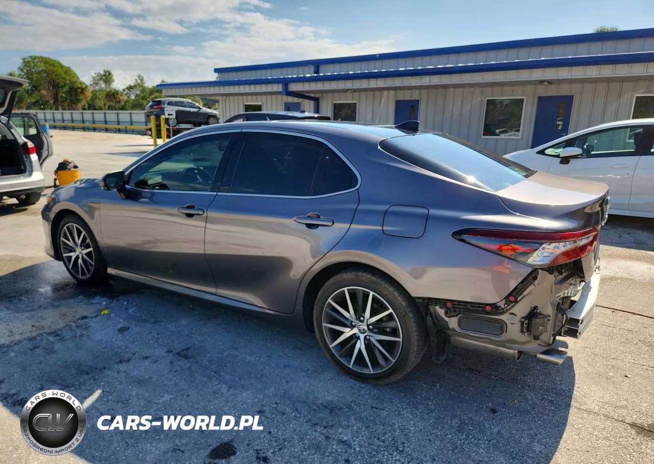 2024 Toyota Camry Xle VIN:4T1FZ1AK4RU090695 - 2