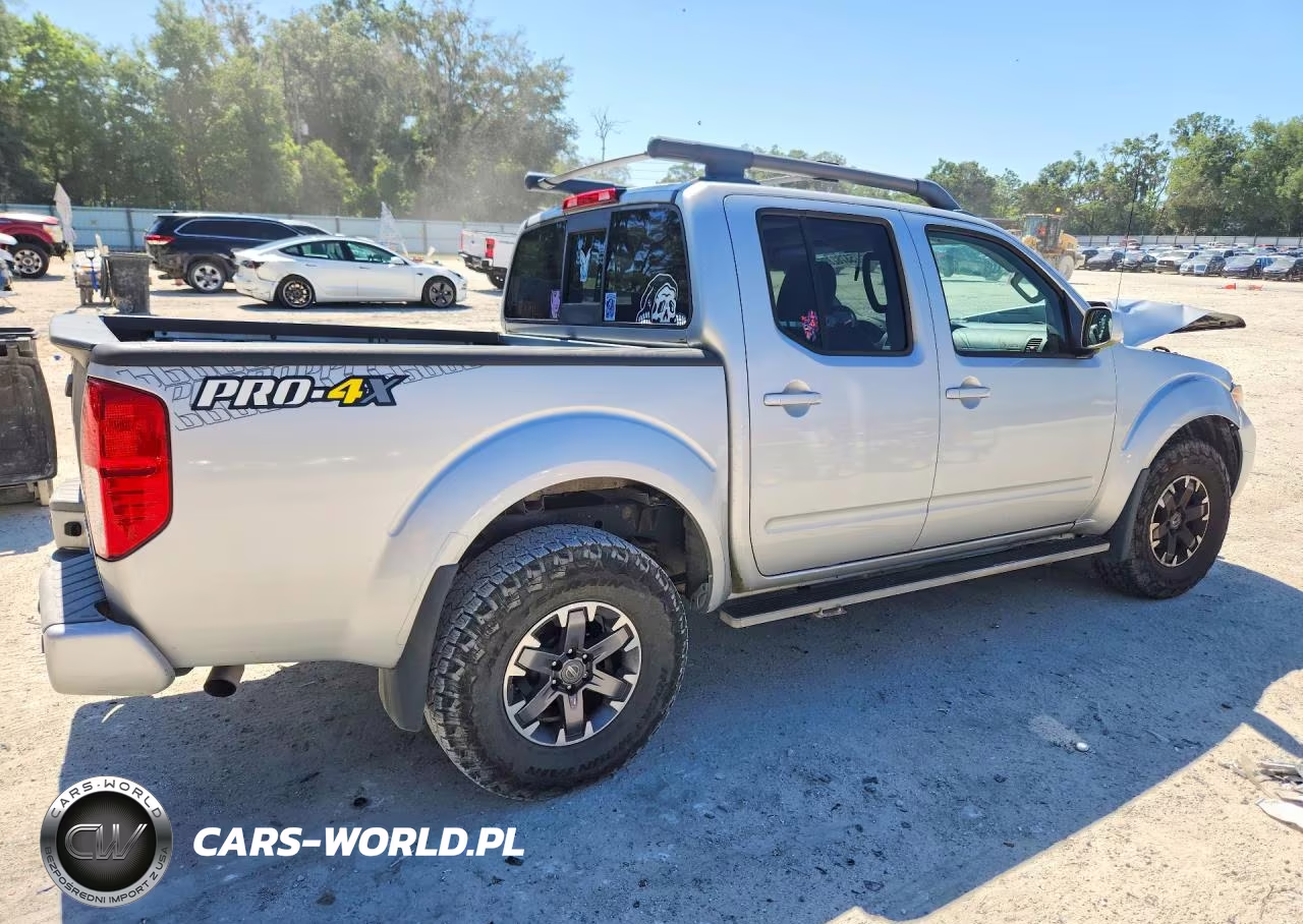 2016 Nissan Frontier Pro-4X VIN:1N6AD0EVXGN733504 - 3