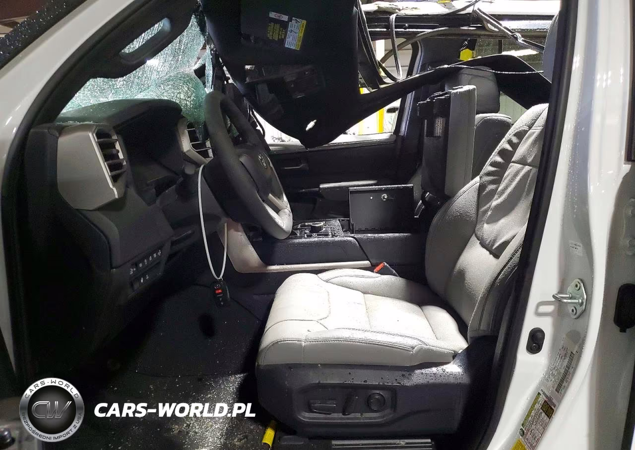2026 Toyota Tundra VIN:5TFJA5DB5TX381933 - 7
