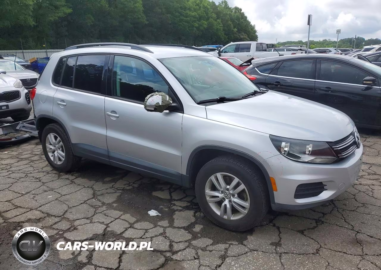 2015 Volkswagen Tiguan S VIN:WVGAV7AX3FW601978 - 4