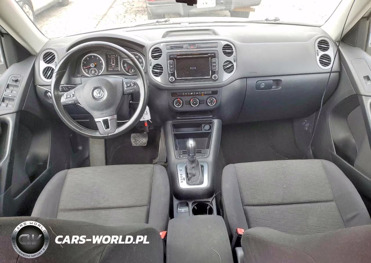 2015 Volkswagen Tiguan S VIN:WVGAV7AX3FW601978 - 8