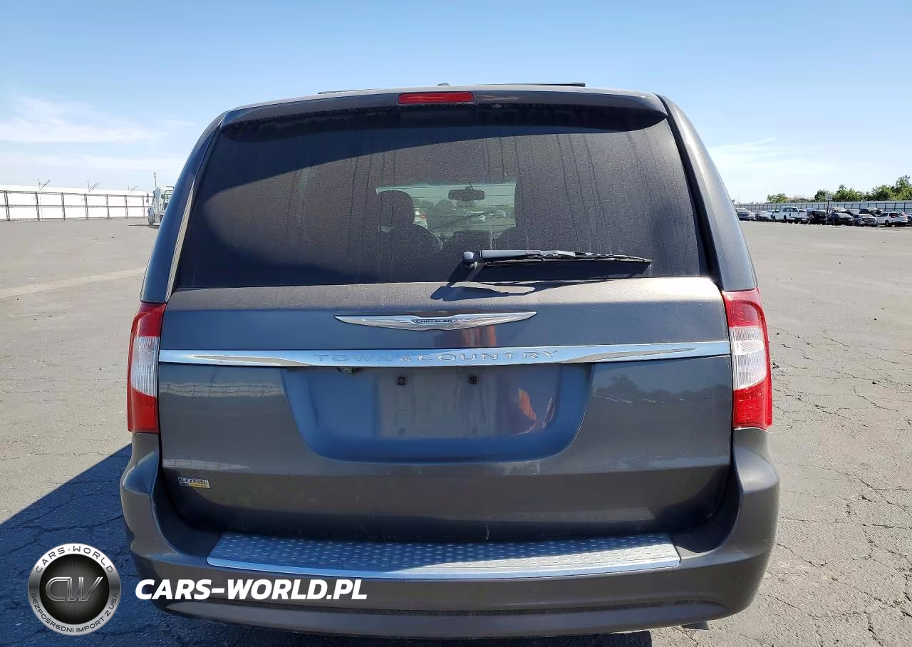 2016 Chrysler Town & Country Touring VIN:2C4RC1BG6GR269117 - 6