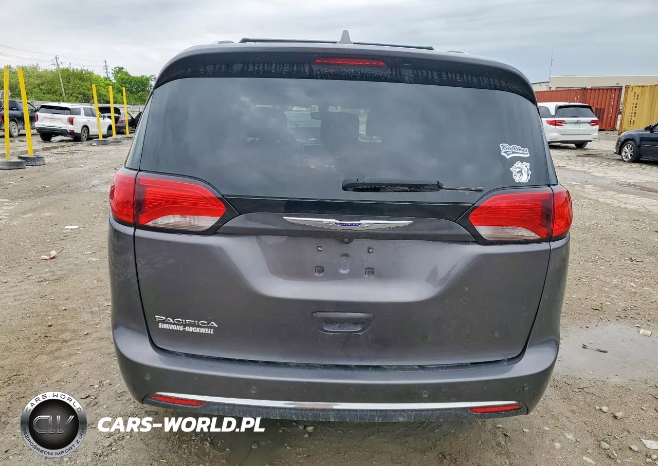 2019 Chrysler Pacifica Touring L VIN:2C4RC1BG4KR731392 - 6