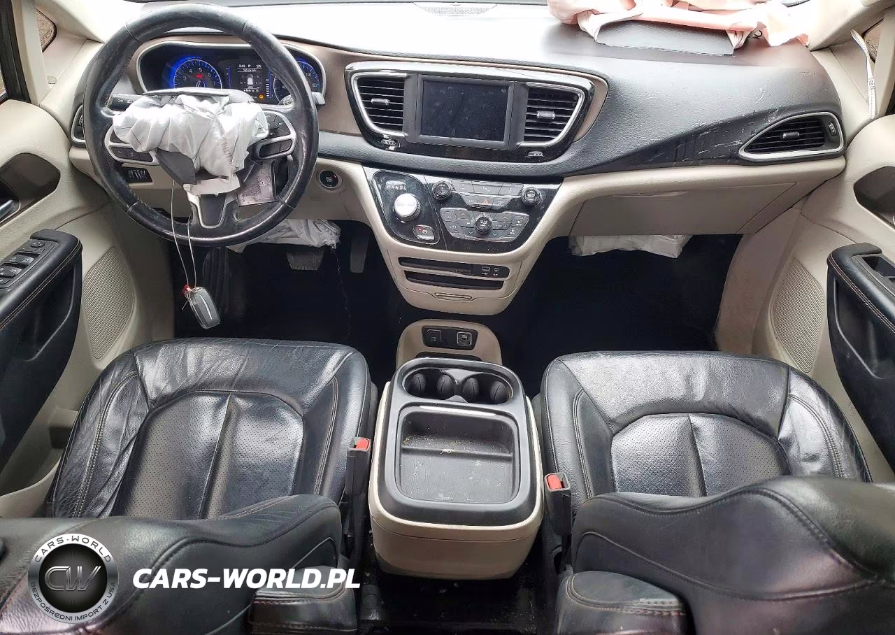 2019 Chrysler Pacifica Touring L VIN:2C4RC1BG4KR731392 - 8