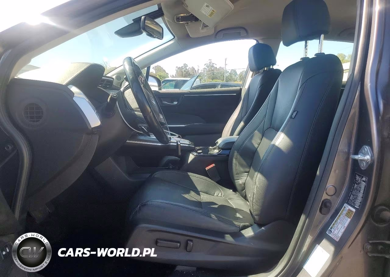 2018 Honda Clarity Touring VIN:JHMZC5F32JC009620 - 7
