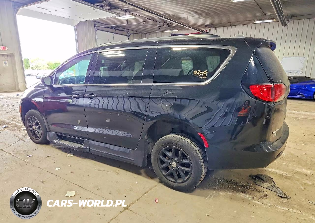 2021 Chrysler Voyager Lxi VIN:2C4RC1DG7MR528206 - 2